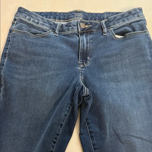 a.n.a Blue Women's Ankle Jeans 🐯 - Picture 4 of 10